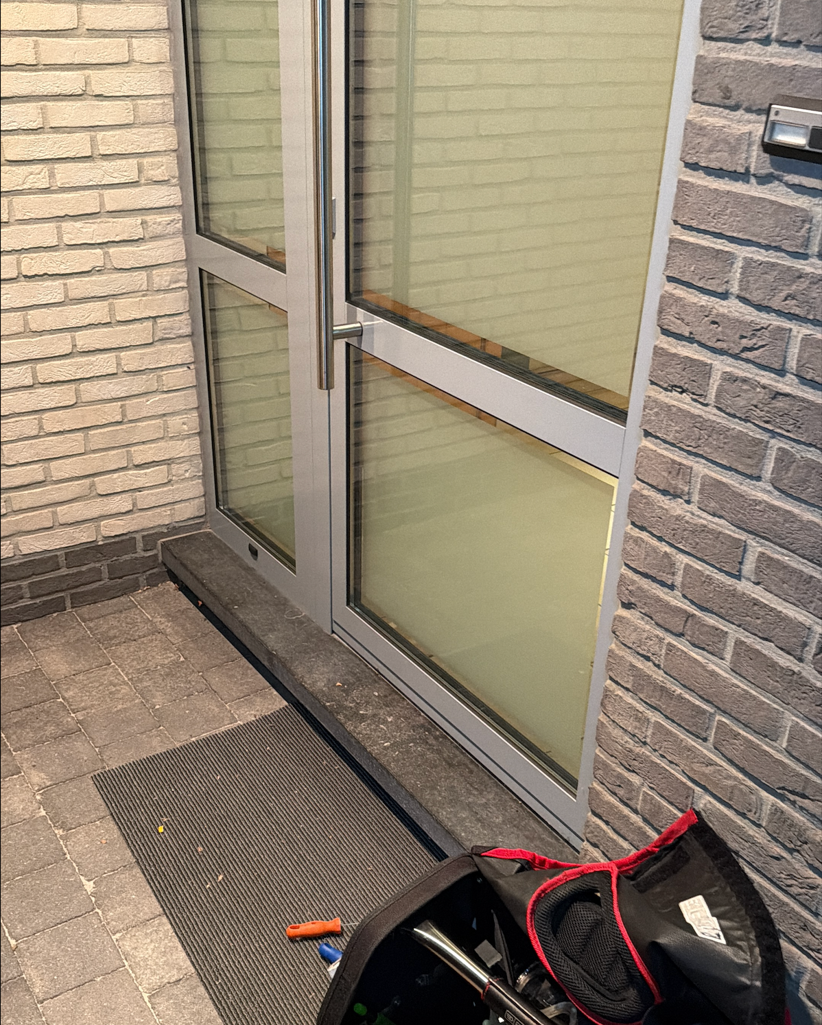 Deur geopend zonder schade, sleutel was binnen achtergebleven.